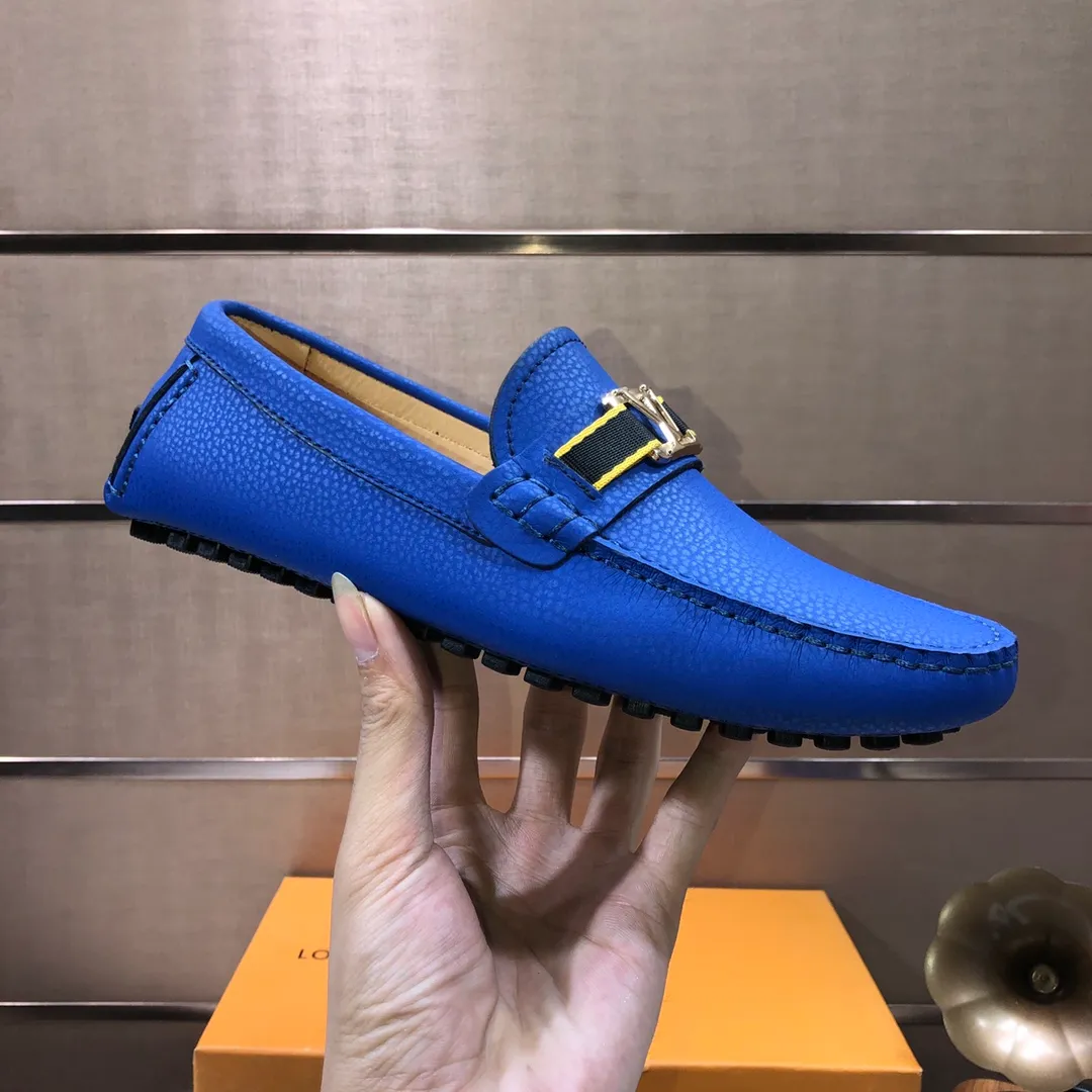 Men's men's shoes 💰420💰 [LV Doudou Shoes] (sheepskin lining) new model is on the market, available on the official website. The new Doudou shoes are processed into single-color materials, and the uppers are made of imported cowhide material. The body of the shoe is fully hemmed with mark thread, and is lined with imported original cowhide leather. The elegant shoe shape is super suitable for all-matching, and the size is 38-44.